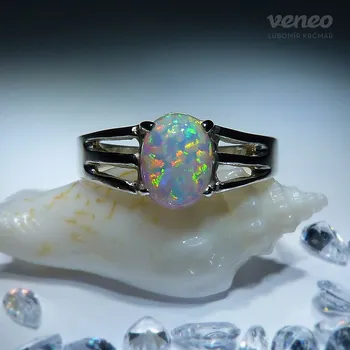 Prsten Danaé - prsten s australským opálem, Materiál: Růžové zlato, ryzost 585/1000