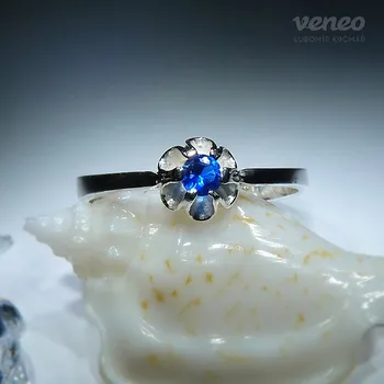 Prsten Rosia - prsten se safírem , Materiál: Růžové zlato, ryzost 585/1000