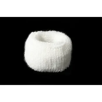 Bílá gumička do vlasů