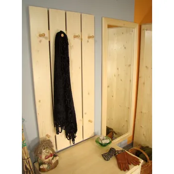 Předsíňová stěna dřevěný závěsný věšák do předsíně DESI (závěsný věšák z masivu na zeď)