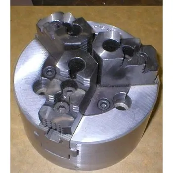 Sklíčidlo Pneumatické sklíčidlo PUXg 160g, průměr 160 mm, výroba Polsko (Průměr sklíčidla - 160 mm, počet čelistí - 3. Ostatní rozměry na požádání sdělím.)