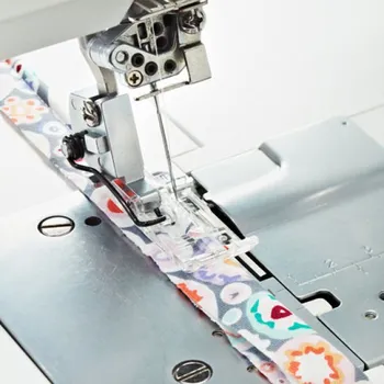 Příslušenství k šicímu stroji Patka pro našívání provázku s vodičem Pfaff 620097096