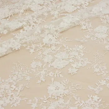 Vyšívaný tyl ivory, š.135/150