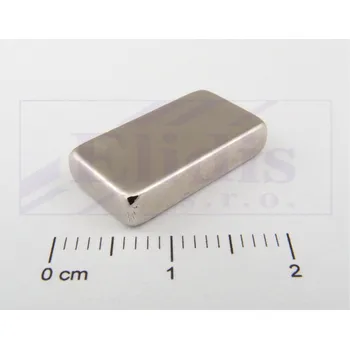 Dekorativní magnet Neodymový magnet hranol N42 18x9,8x3,8mm