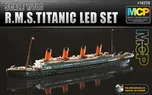 Academy Titanic s LED osvětlením 1:700