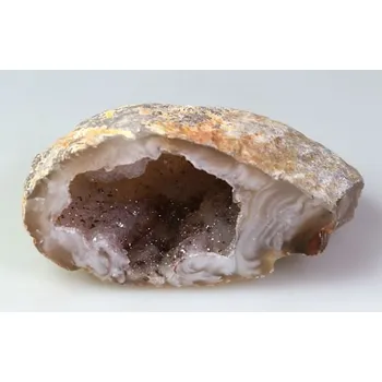 Přírodní kámen Achát peříčkový geoda 7,7 cm