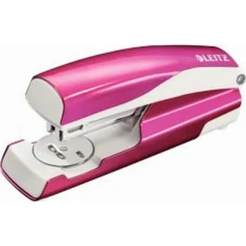 Sešívačka Leitz 5502, 30 listů, metalově růžová