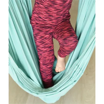 Kojenecké oblečení růžové rostoucí legíny z termomelíru