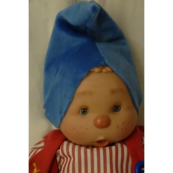 Panenka Emánek od firmy Lamagik ze Španělska (španělský skřítek - 38 cm)