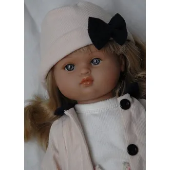 Panenka Elegantní Nani od firmy Lamagik ze Španělska (španělská panenka - 42 cm)