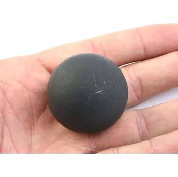 Přírodní kámen Šungit koule neleštěná (Rusko) cca 30mm