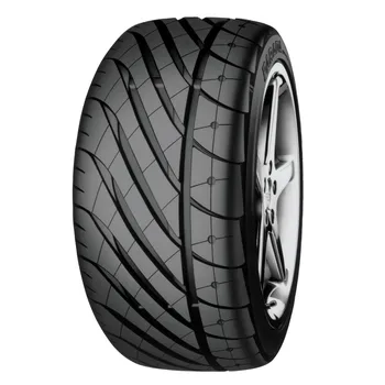 Letní osobní pneu Yokohama Parada Spec-2 PA01 225/40 R18 92 W