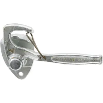 Přívěs Karhák pravý zahnutý velikost 1 s trojúhelníkovou deskou, kluzným dílem a pojistným perem