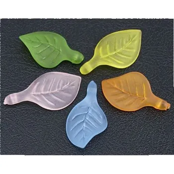 Přívěsek Přívěsek plastový, lístek 30ks L2382, Barva Žlutá L2382