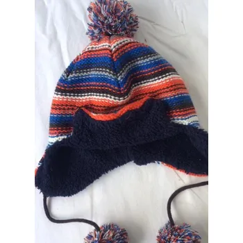 Čepice Dětská čepice s bambulkami zateplená., velikost 104/110, Barva petrolejová, Složení materiálu 100%polyester