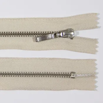 Zip Zip kovový 3mm chrom délka 10cm, barva 307