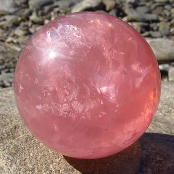 Drahý kámen Růženínová koule 62mm