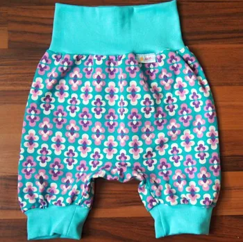 Yháček Kraťásky/tříčtvrťáky Yháček, kvítky na modré Velikost: 68