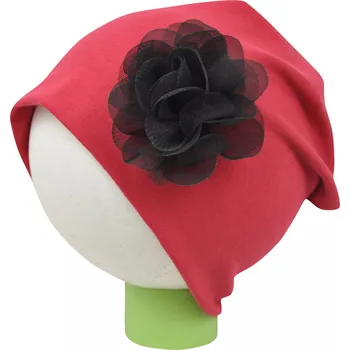 Čepice vínová bavlněná čepice s kytičkou