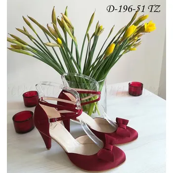 Dámské lodičky Dámské saténové boty s jednoduchou mašlí - bordo Velikost obuvi: 34