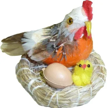 Velikonoční dekorace Slepička na ošatce velikonoční