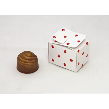 Dárková krabička Krabička jednopralinková bílá se srdíčky - POSLEDNÍCH 20 KUSŮ