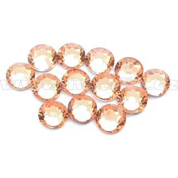 celobroušené hot-fix kameny Premium barva 190 Lt. Peach /světle broskvová, velikost SS16, balení 144ks, 720ks nebo 1440ks barva: barva CBP 190 Lt. Peach, velikost: velikost SS16, prodejní balení: balení 144ks /1grs