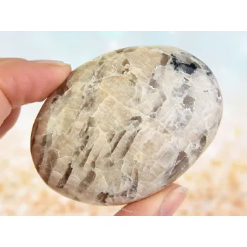 Přírodní kámen Výběrový adulár Madagaskar 110g