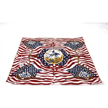 Šátek U.S. Šátek s čtvercovým potiskem- Greatest show on dirt