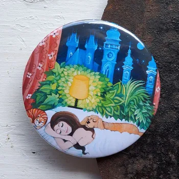 Dekorativní magnet Zuzana Honsová Ona,pes a kočka magnet 56 mm