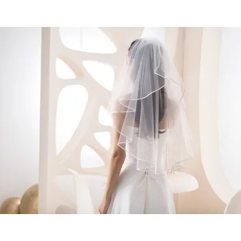 Svatební dekorace Svatební závoj s lemem - bílá