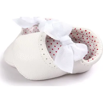 Dětská sálová obuv Capáčky "něžné balerínky" Věk: 6-12 měsíců, Barva: Bílá