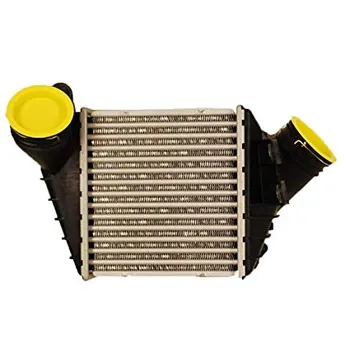 Chladič motoru Valeo 817555