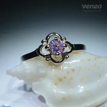 Prsten Anastázie - prsten s růžovým zirkonem, Materiál: Růžové zlato, ryzost 585/1000