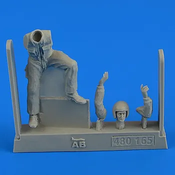 Plastikový model Aerobonus 1/48 Warsaw Pact Aircraft Mechanic - part 1