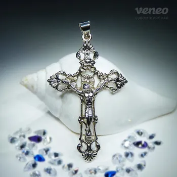 Přívěsek Ježíš na kříži - Přívěsek s plastikou, Materiál: Bílé zlato, ryzost 585/1000