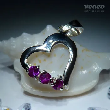 Přívěsek Srdíčko 3049 - přívěsek s rubíny , Materiál: Bílé zlato, ryzost 585/1000