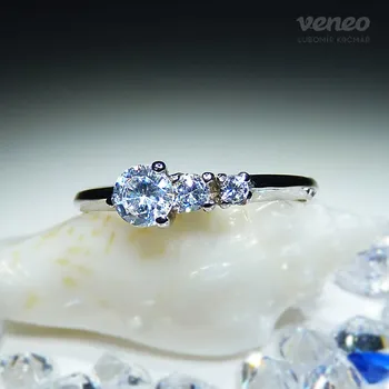 Prsten Julie - prsten s čirými zirkony, Materiál: Růžové zlato, ryzost 585/1000