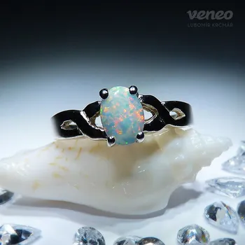 Prsten Isolda - prsten s australským opálem , Materiál: Růžové zlato, ryzost 585/1000