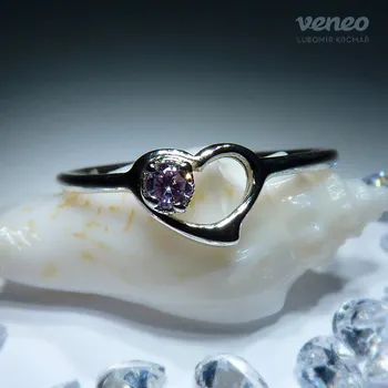 Prsten Srdíčko 043 - prsten s růžovým zirkonem , Materiál: Růžové zlato, ryzost 585/1000