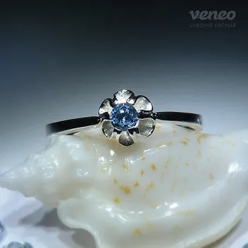 Prsten Rosia - prsten s akvamarínem , Materiál: Růžové zlato, ryzost 585/1000