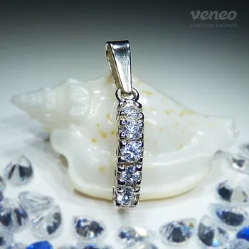 Přívěsek Larissa - přívěsek s čirými zirkony, Materiál: Bílé zlato, ryzost 585/1000