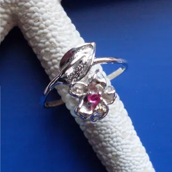 Prsten Prsten květ s rubínem P108/1, Materiál: Růžové zlato, ryzost 585/1000