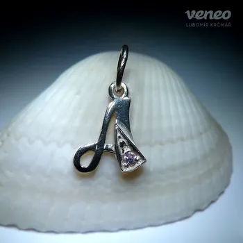 Přívěsek Písmenko psací malé s růžovým zirkonem a plastikou Z260/2-A, Materiál: Bílé zlato, ryzost 585/1000