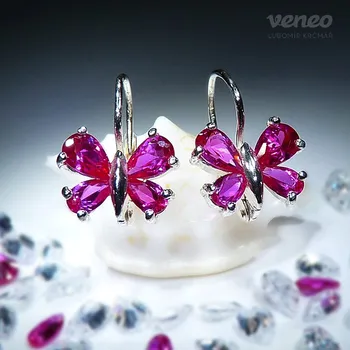 Náušnice Motýlek – zirkonové náušnice s rubíny, Materiál: Bílé zlato, ryzost 585/1000