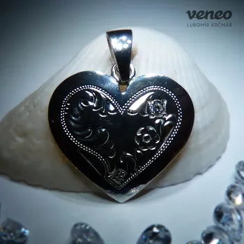 Přívěsek Srdce 3054 - přívěsek ve tvaru srdce se zirkonem , Materiál: Bílé zlato, ryzost 585/1000