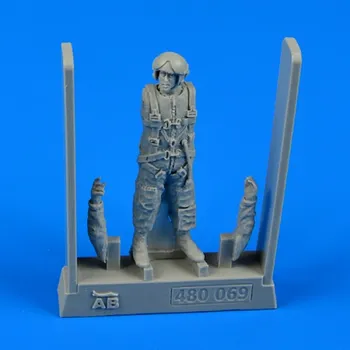 Plastikový model Aerobonus 1/48 Soviet naval air force Pilot (AV-MF) 1975 - 1983