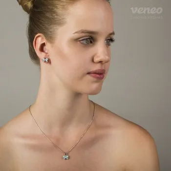 Přívěsek Motýlek - přívěsek s australskými opály, Materiál: Bílé zlato, ryzost 585/1000