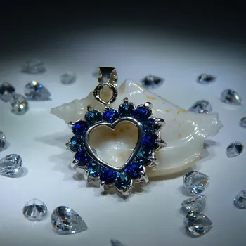 Přívěsek Srdce 3017 - přívěsek se safíry a akvamaríny, Materiál: Bílé zlato, ryzost 585/1000