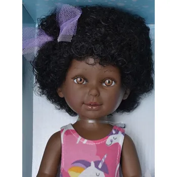 Panenka Realistická panenka černoška Paulina v růžové sukýnce od firmy Vestida de Azul